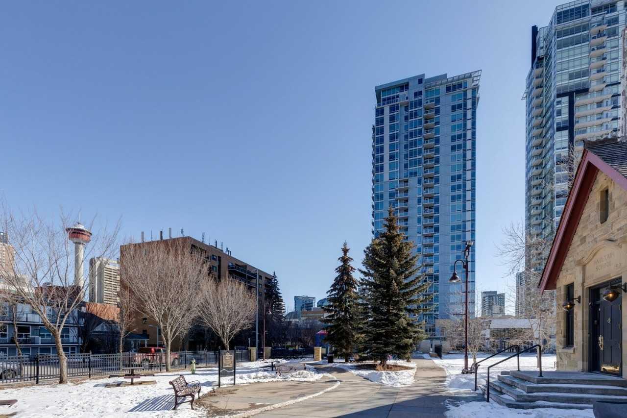 1401, 215 13 Avenue SW