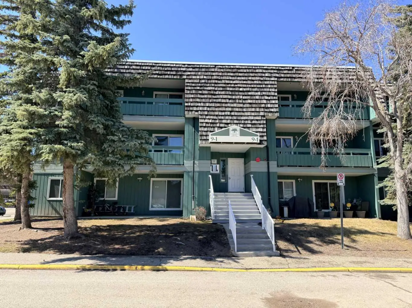 9302, 315 Southampton Drive SW