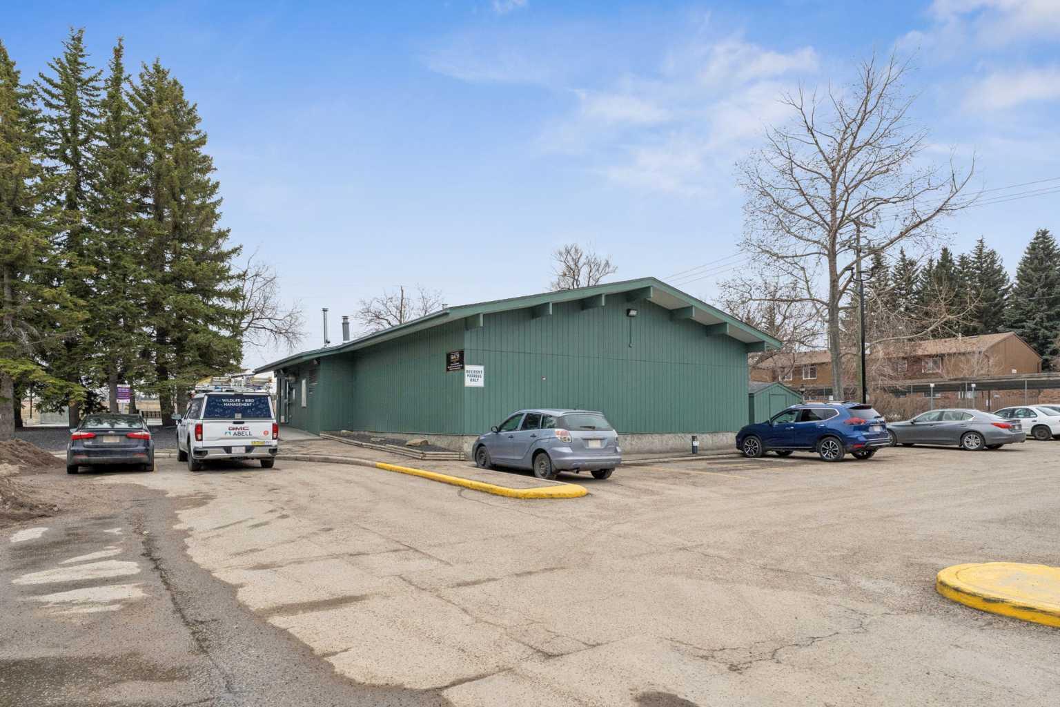 9302, 315 Southampton Drive SW