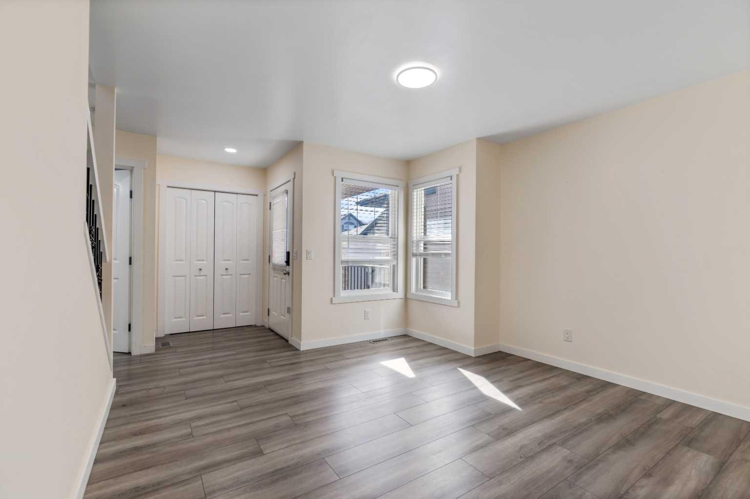 71 Kinlea Link NW