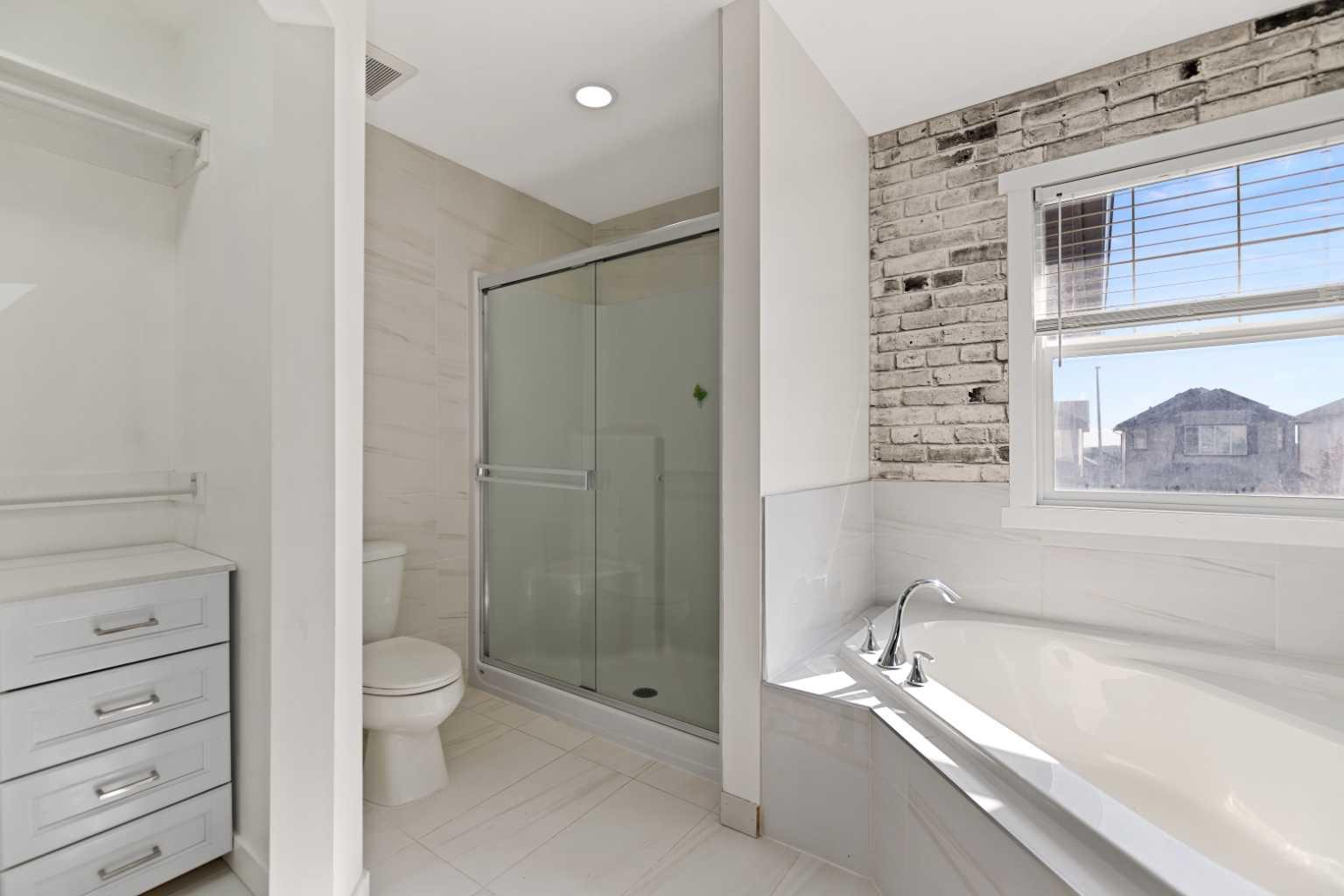 71 Kinlea Link NW