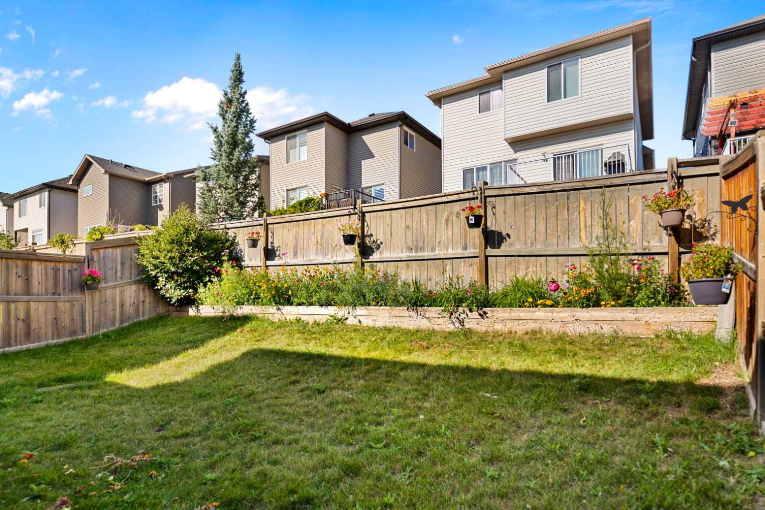 71 Kinlea Link NW