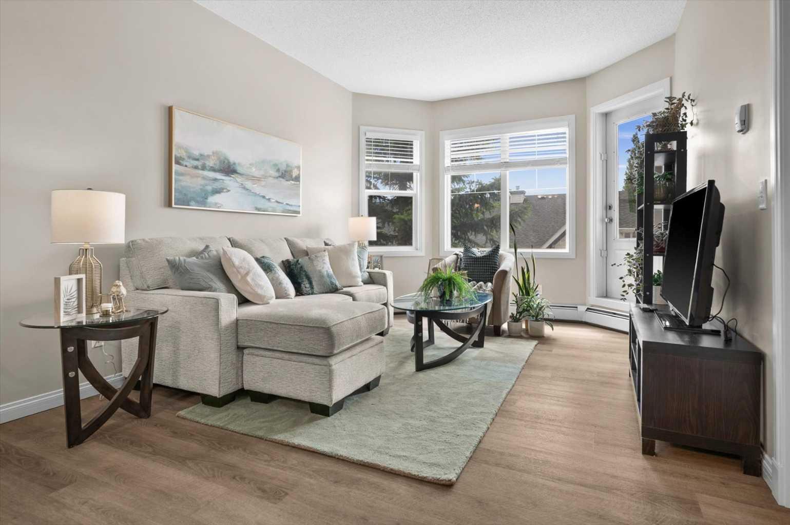 219, 8 Prestwick Pond Terrace SE