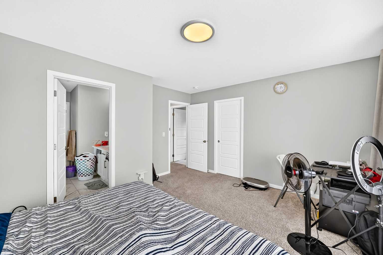 1422 Midtown Link SW