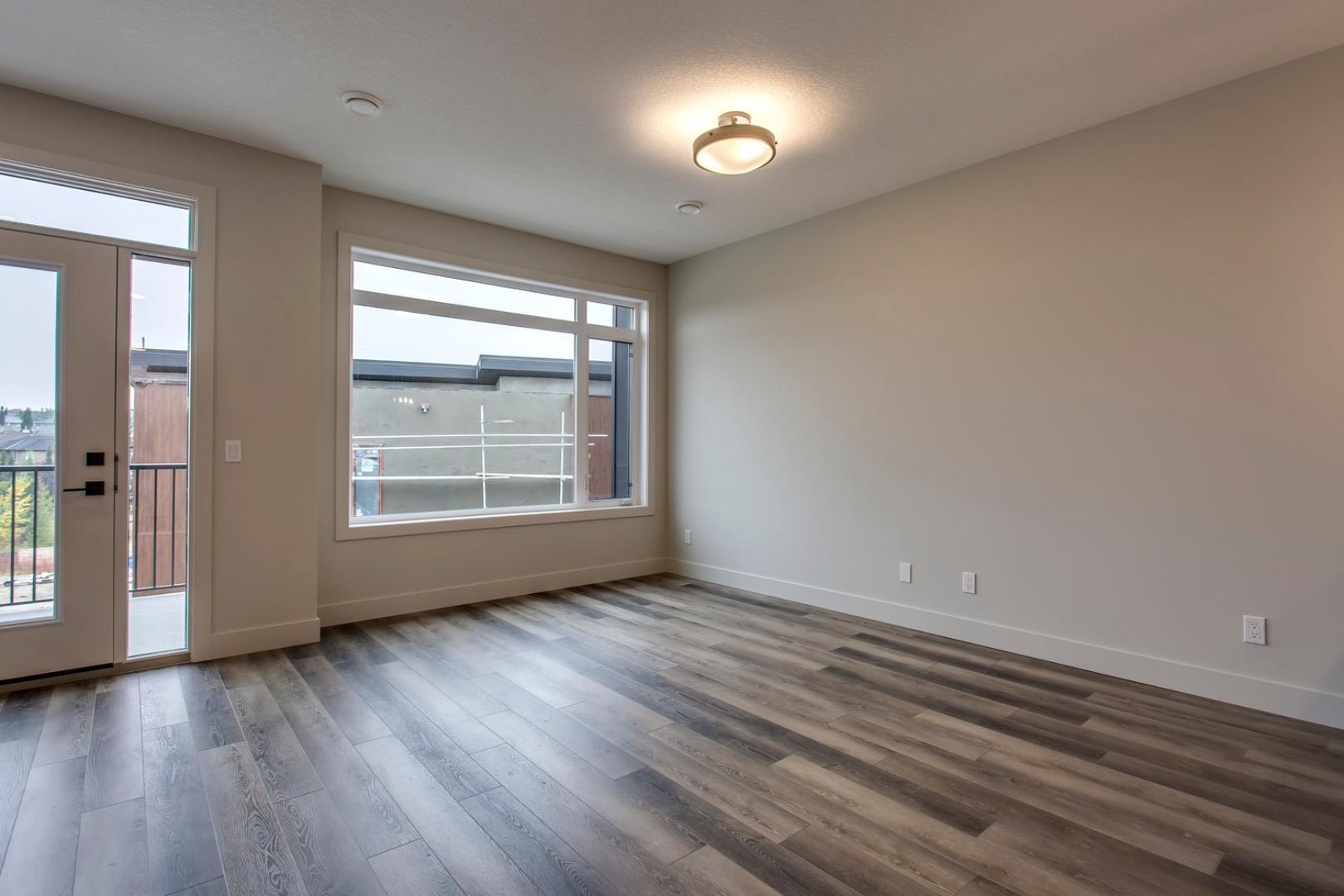 259 Royal Elm Road NW