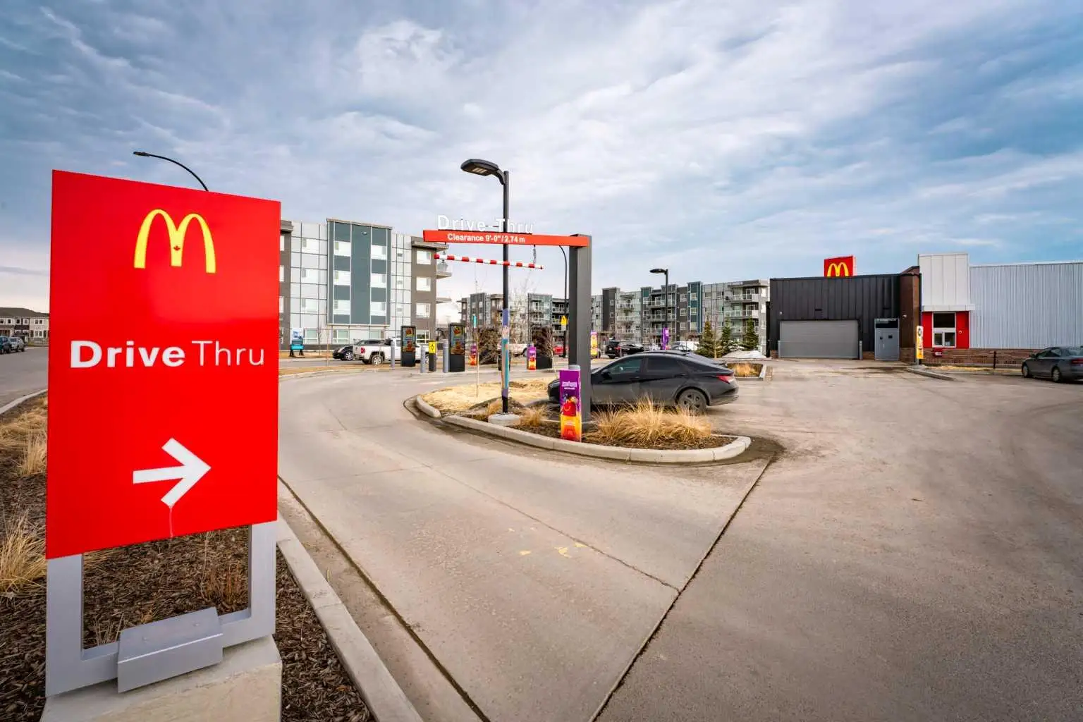 215, 40 Carrington Plaza N