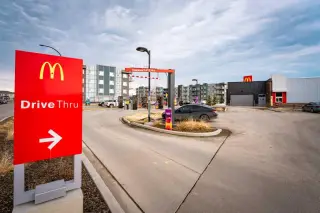 215, 40 Carrington Plaza N
