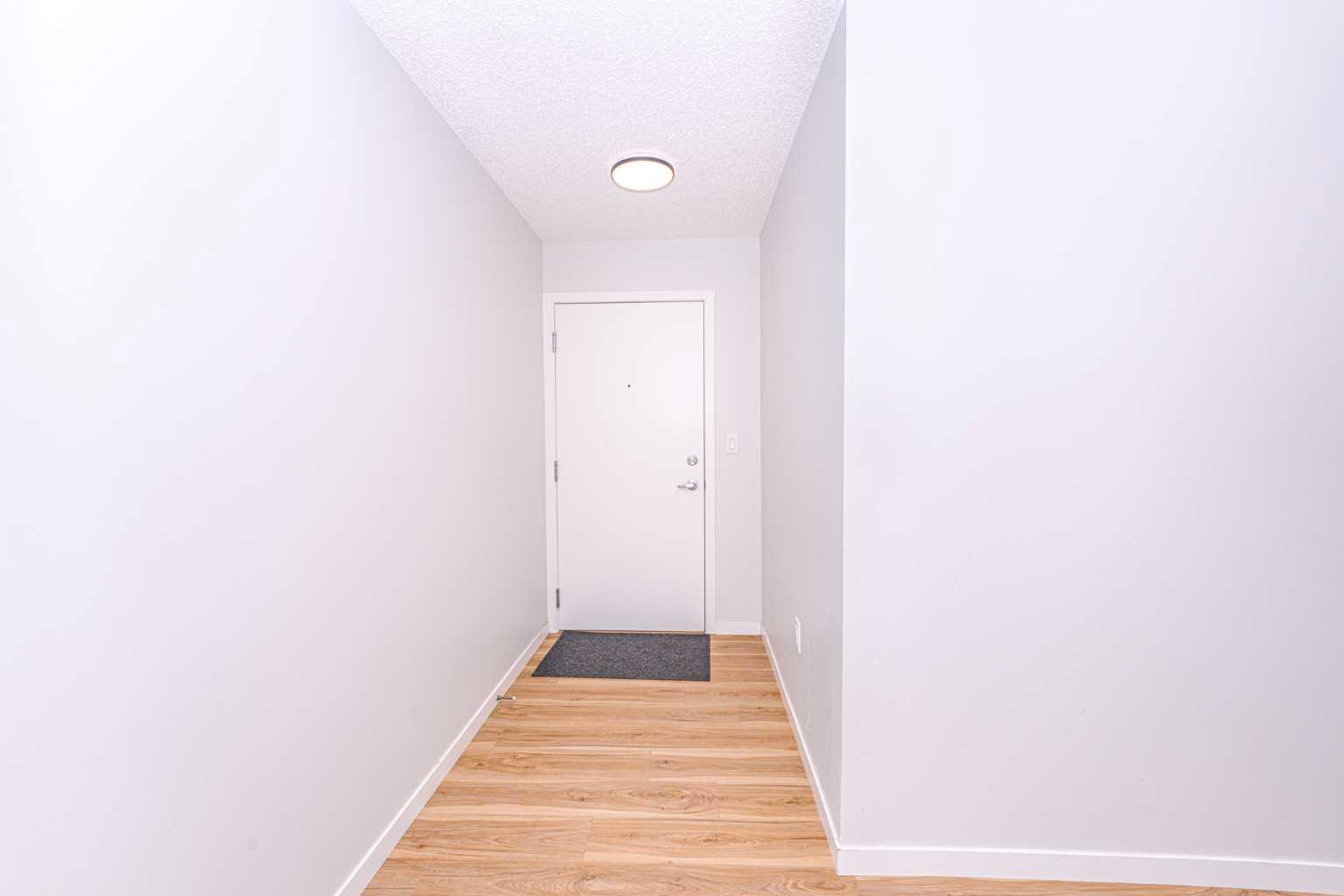 215, 40 Carrington Plaza N