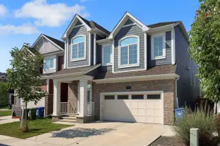 17 Yorkstone Way SW