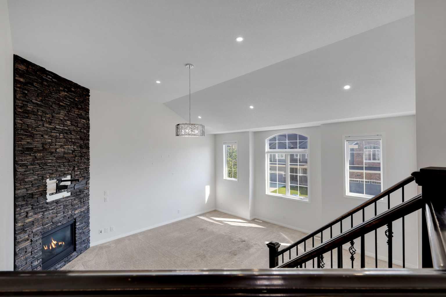 17 Yorkstone Way SW