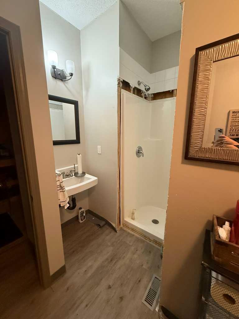 Lot 19 - 2, 223 6 Street 