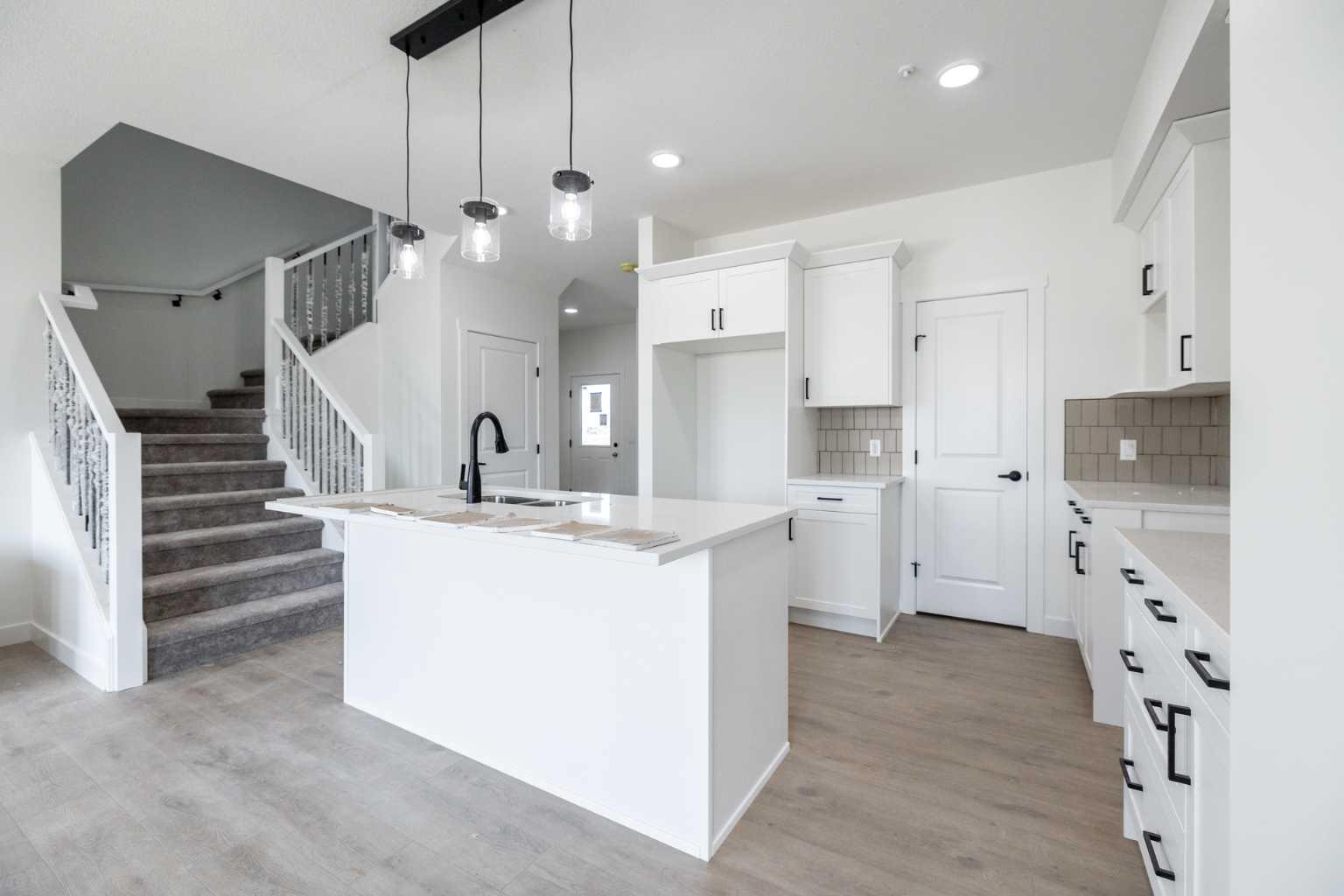385 Sora Park SE