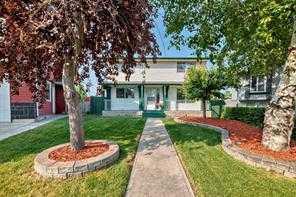 420 Whitehorn Place NE