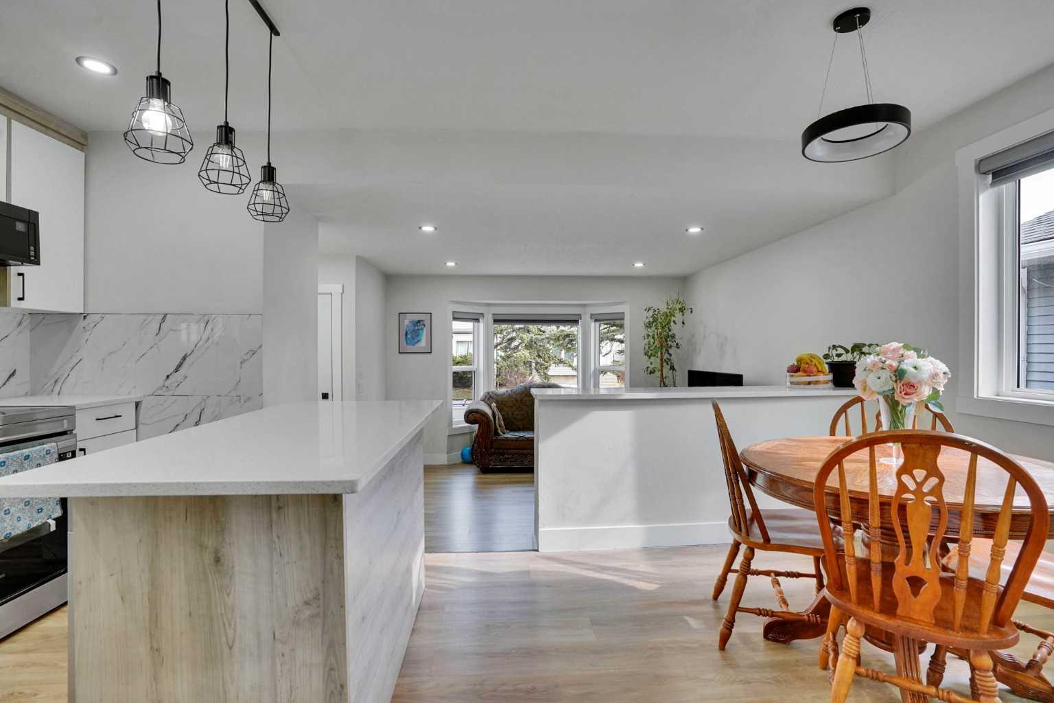 51 Taraglen Road NE