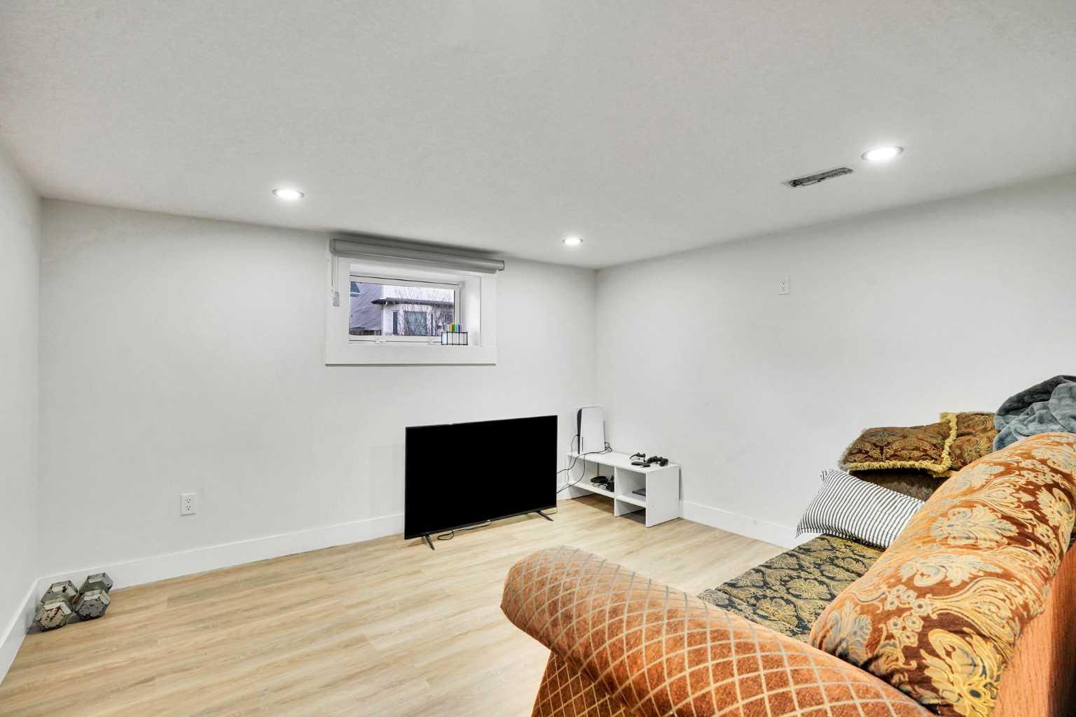 51 Taraglen Road NE