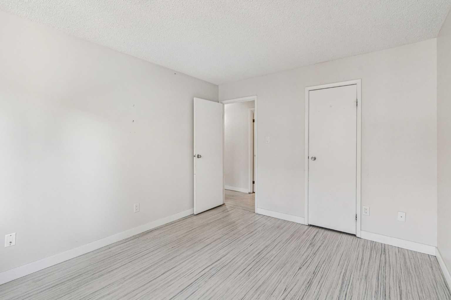 3202, 315 Southampton Drive SW
