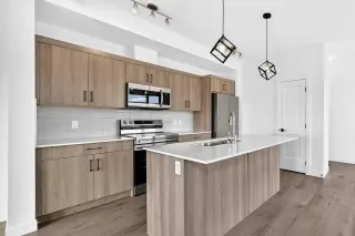 3101, 55 Lucas Way NW