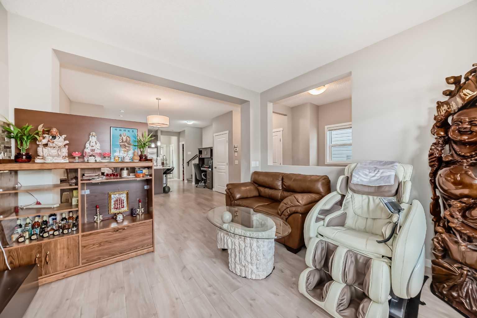 9 Copperpond Avenue SE