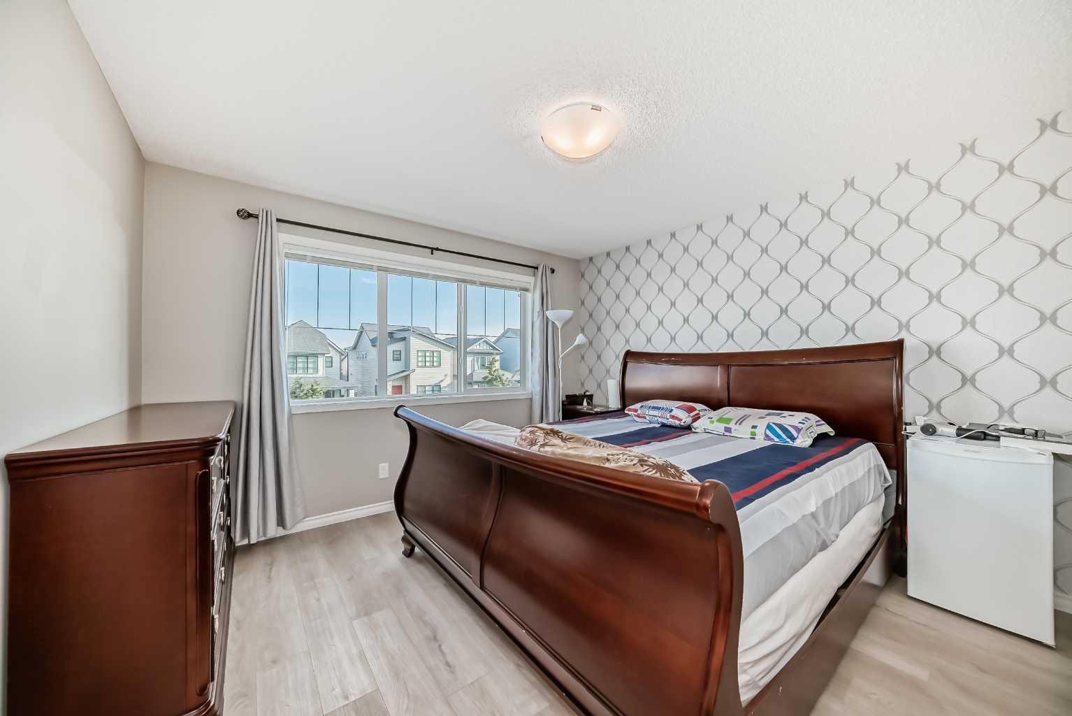 9 Copperpond Avenue SE