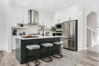 26 Alpine Gardens SW