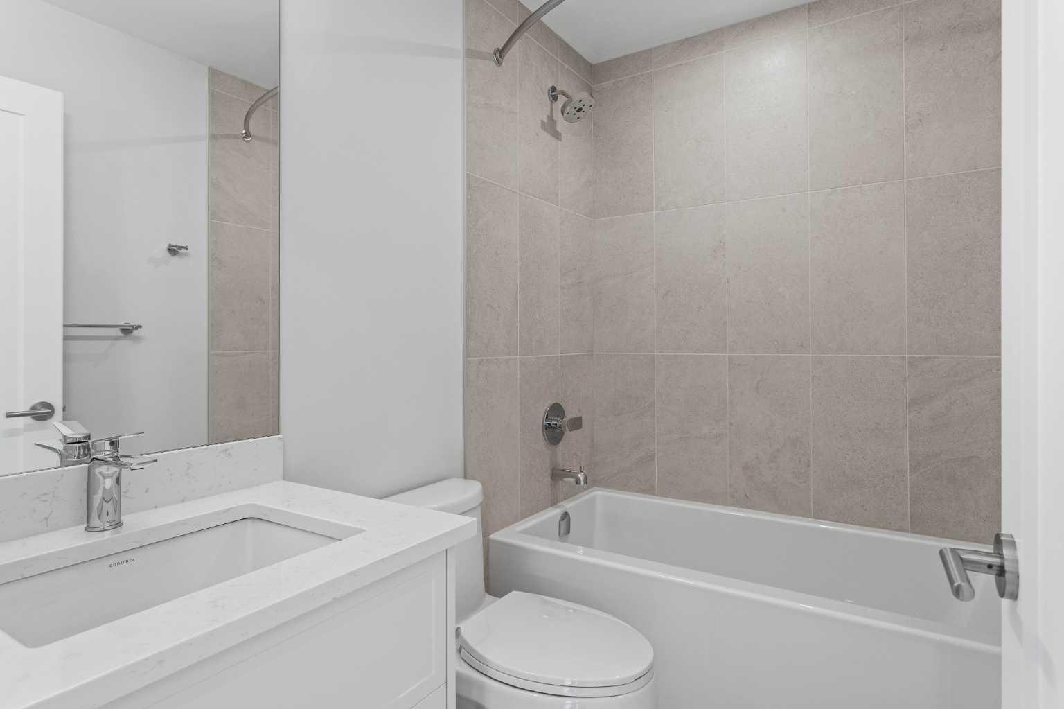 203J, 209 Stewart Creek Rise 