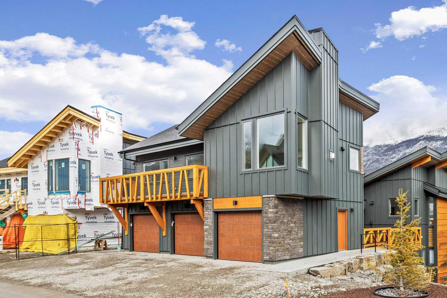 203J, 209 Stewart Creek Rise 