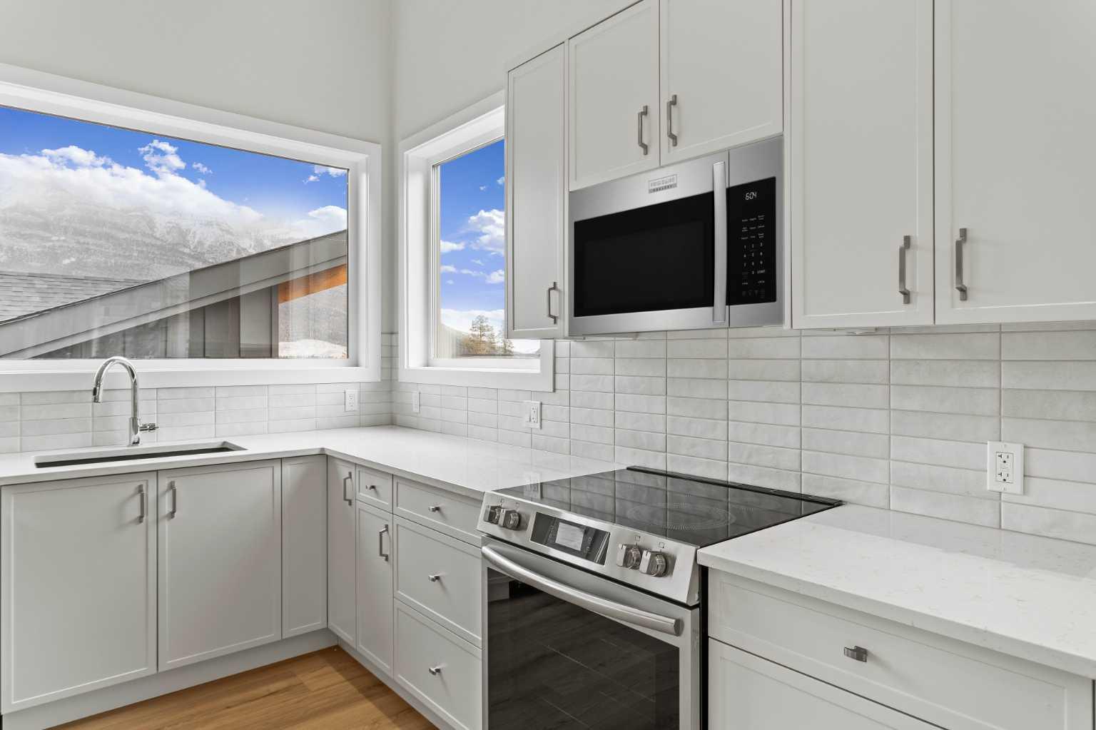 203J, 209 Stewart Creek Rise 