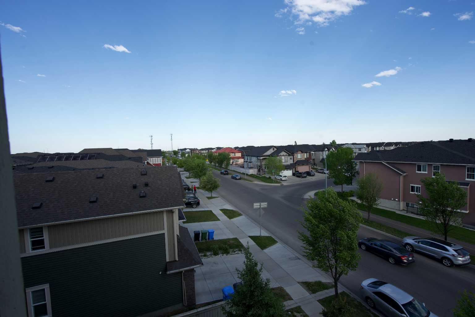 409, 15 Saddlestone Way NE