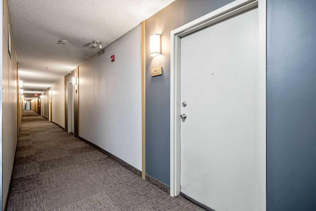 4301, 73 Erin Woods Court SE