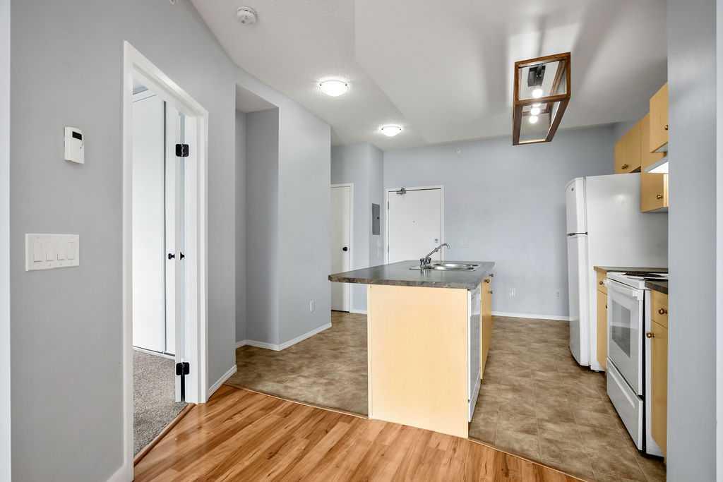 4301, 73 Erin Woods Court SE