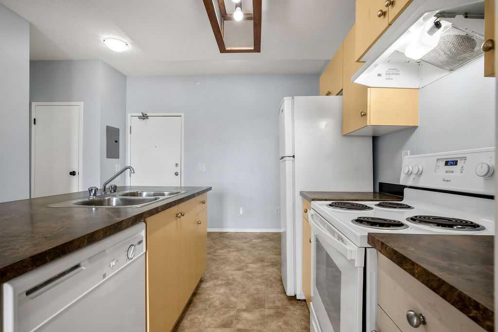 4301, 73 Erin Woods Court SE