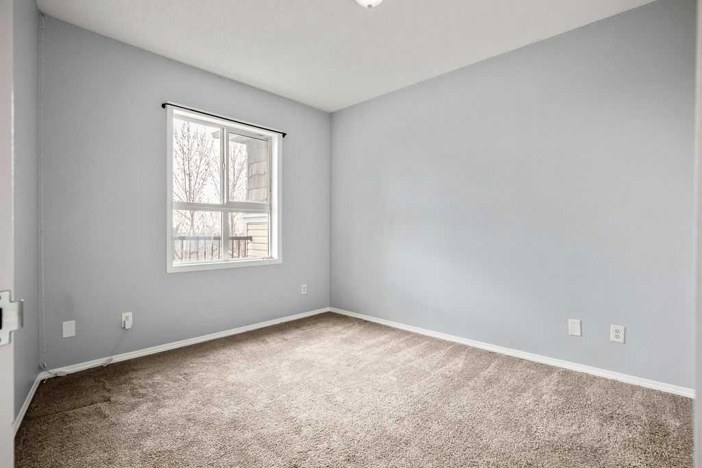 4301, 73 Erin Woods Court SE