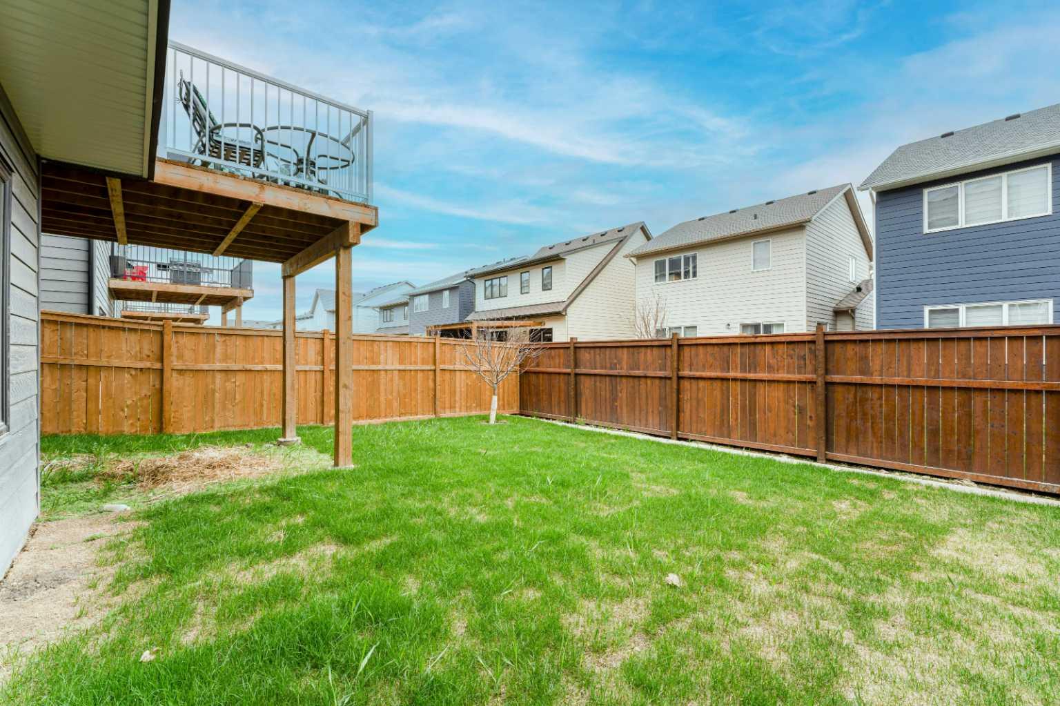317 Baneberry Way SW
