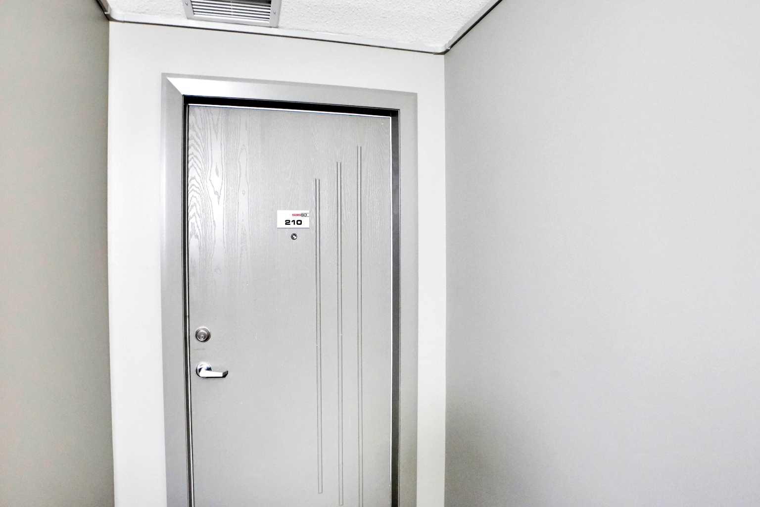 210, 1410 1 Street SE