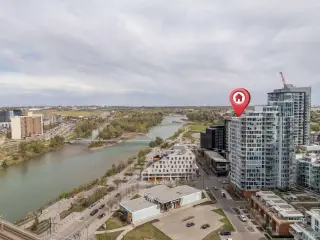 206, 519 Riverfront Avenue SE