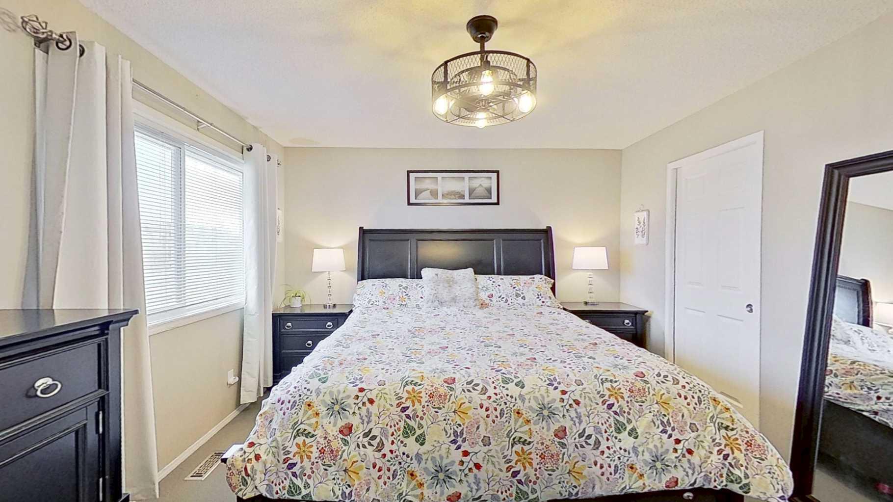 17 Sunset Heights 