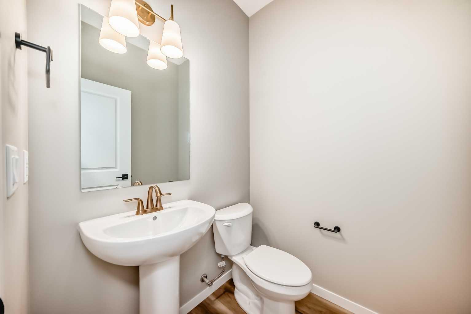 103 Mercado Crescent SE