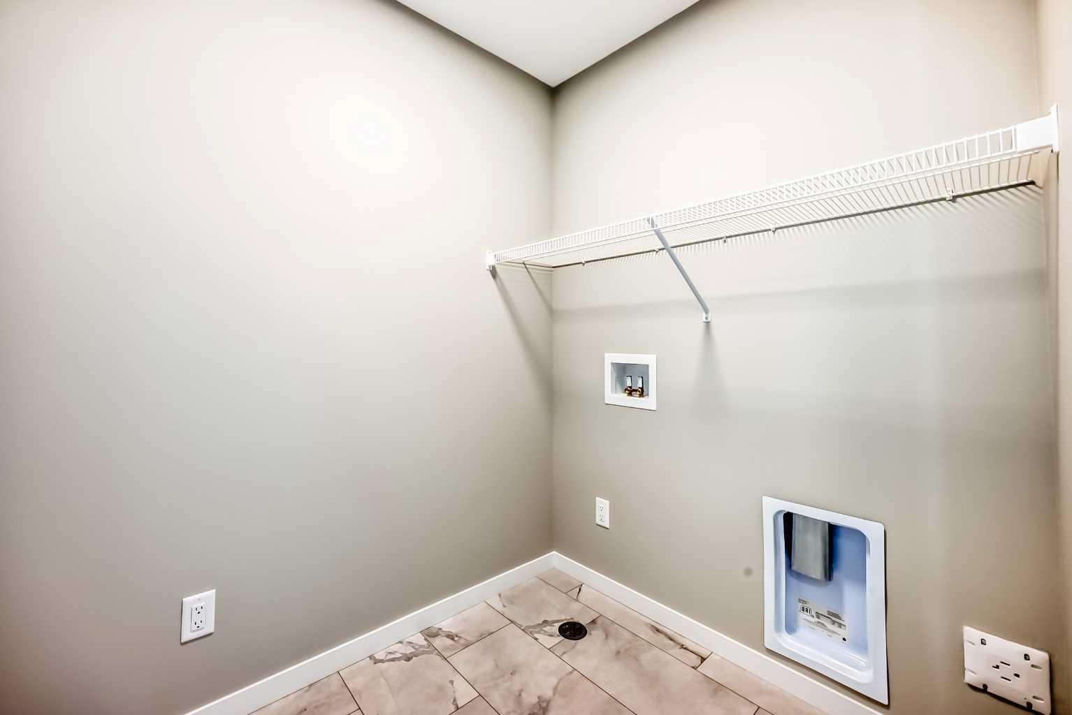 103 Mercado Crescent SE