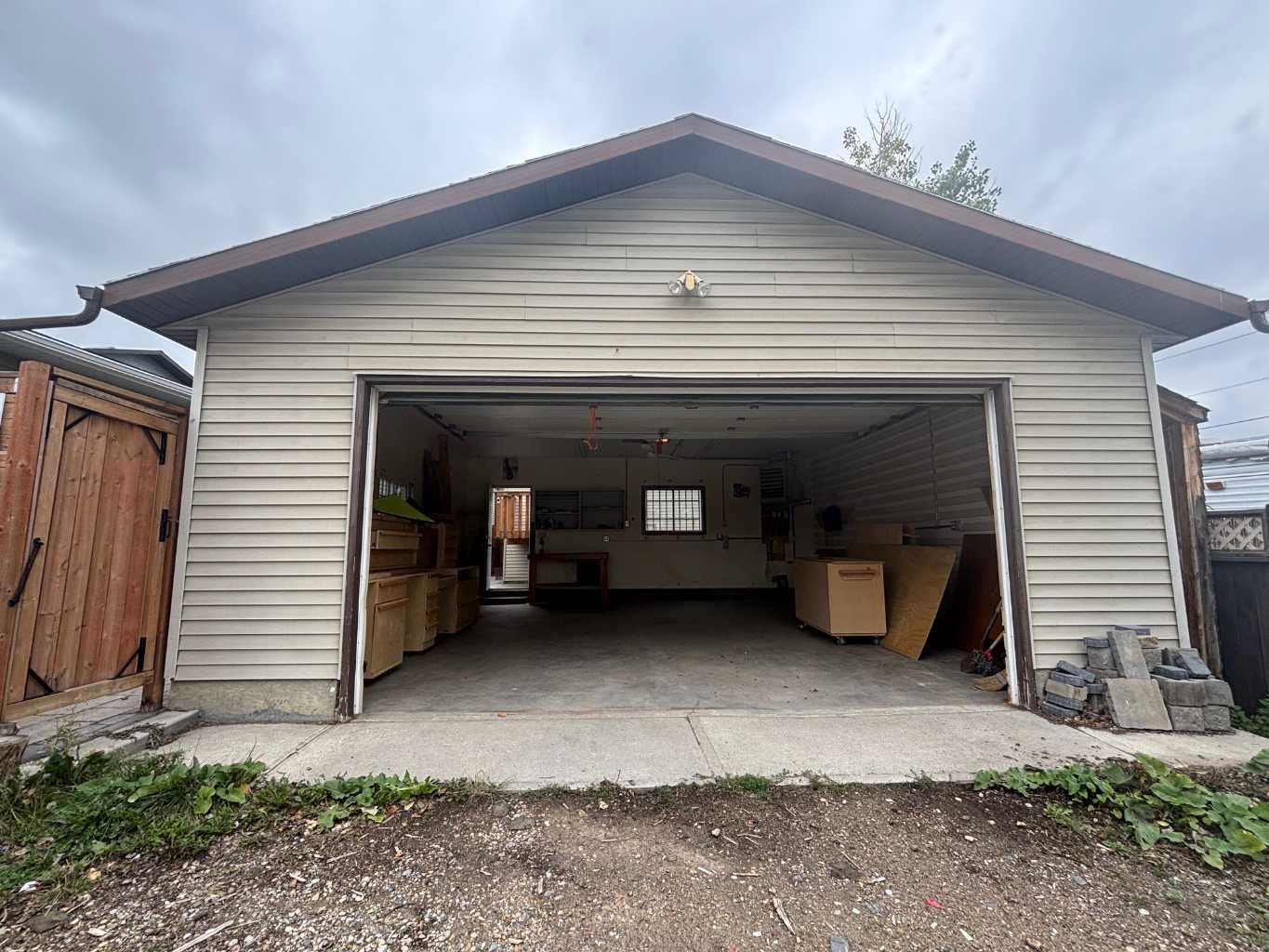52 Beacham Road NW