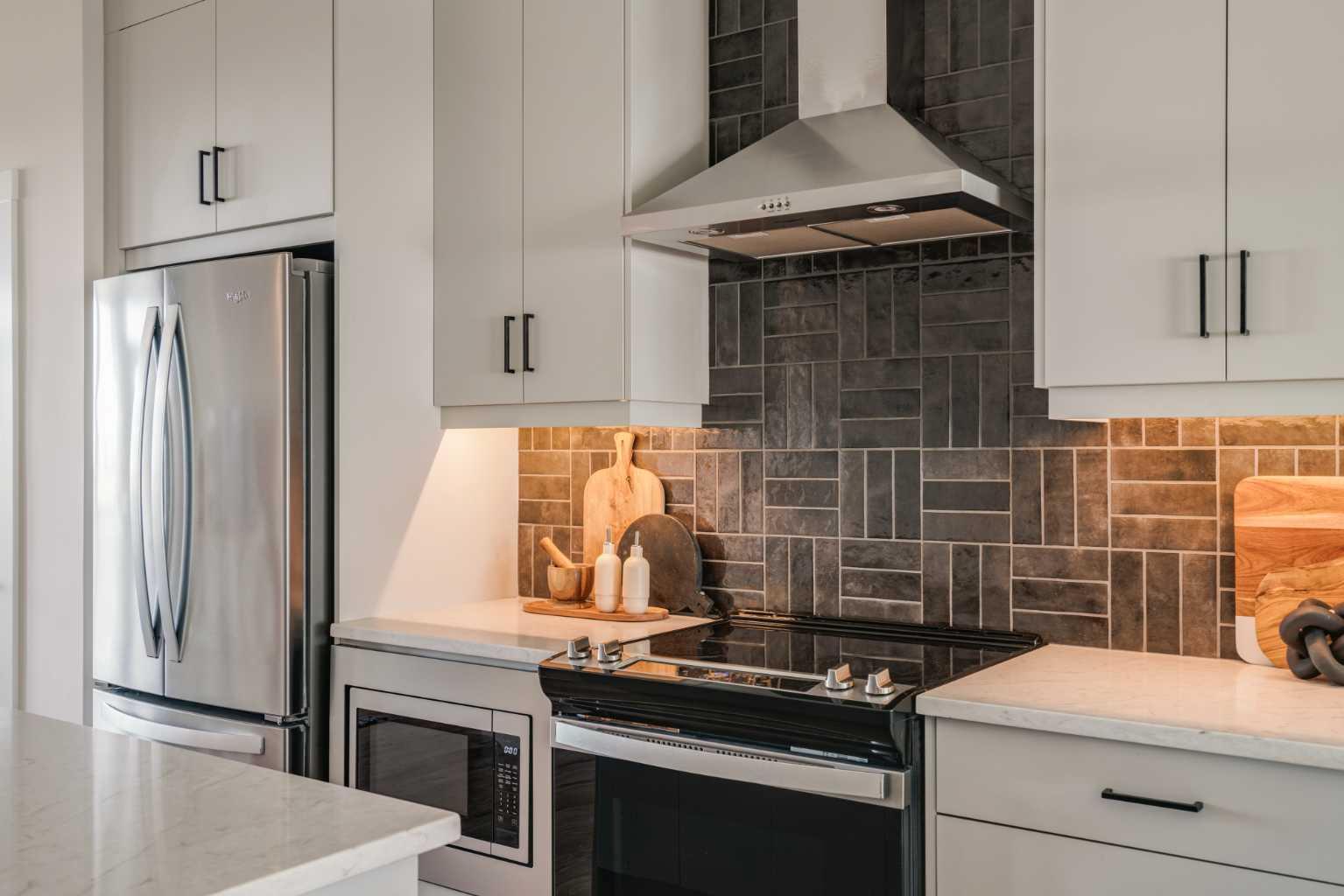 708 Sovereign Common SW