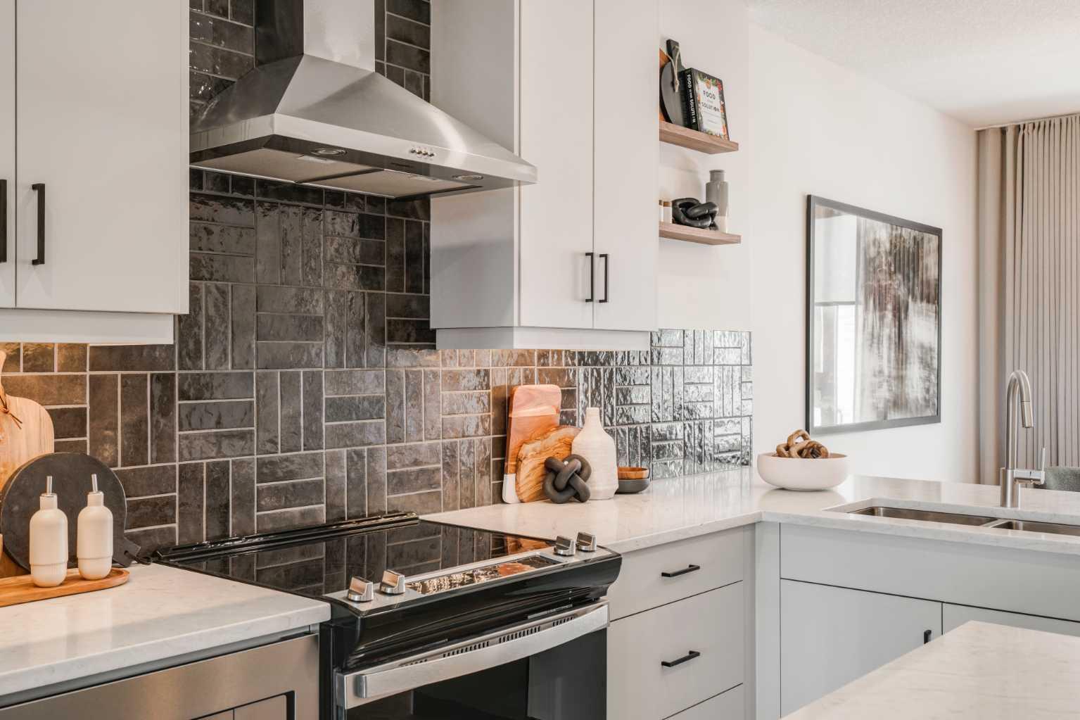 708 Sovereign Common SW