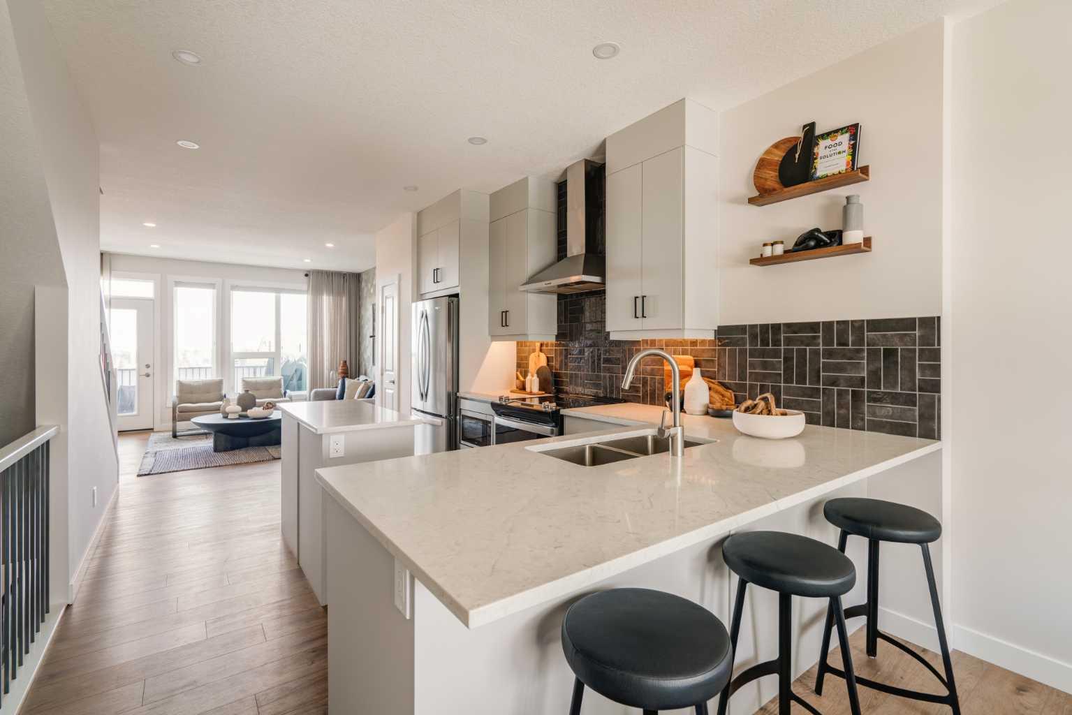 708 Sovereign Common SW