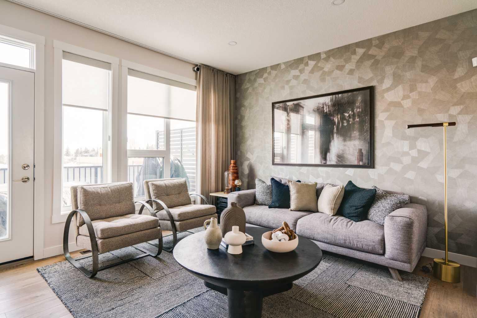 708 Sovereign Common SW