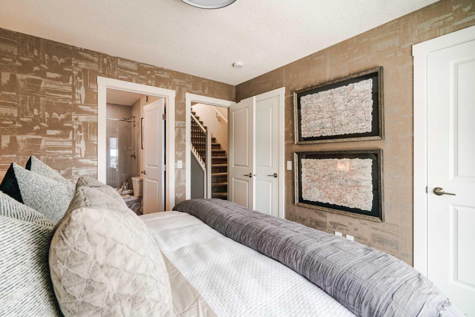 708 Sovereign Common SW