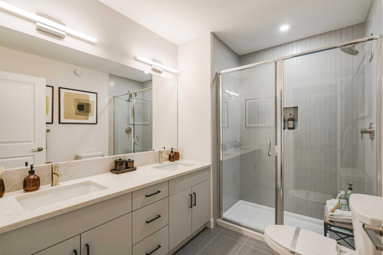 708 Sovereign Common SW