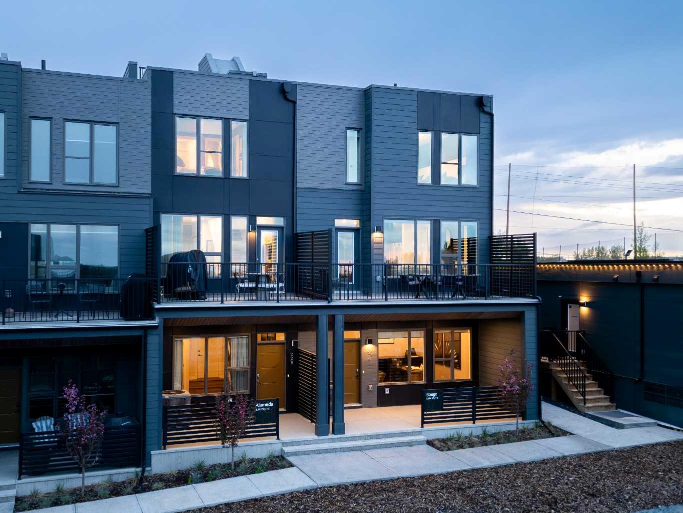 708 Sovereign Common SW