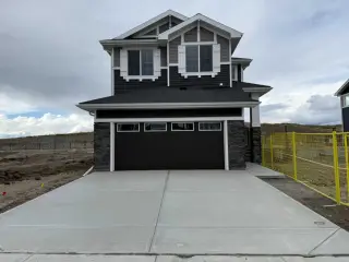 147 sundown Crescent 