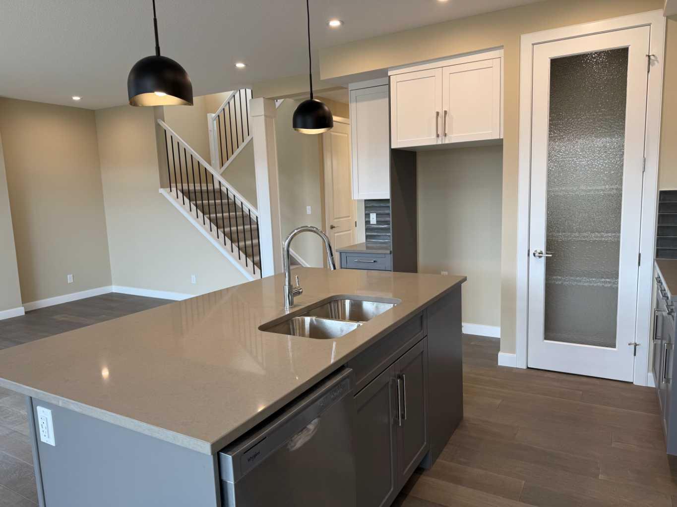 147 sundown Crescent 
