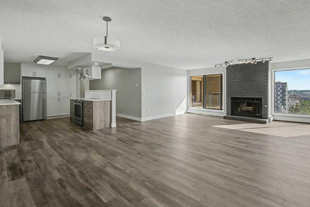 602, 320 Meredith Road NE