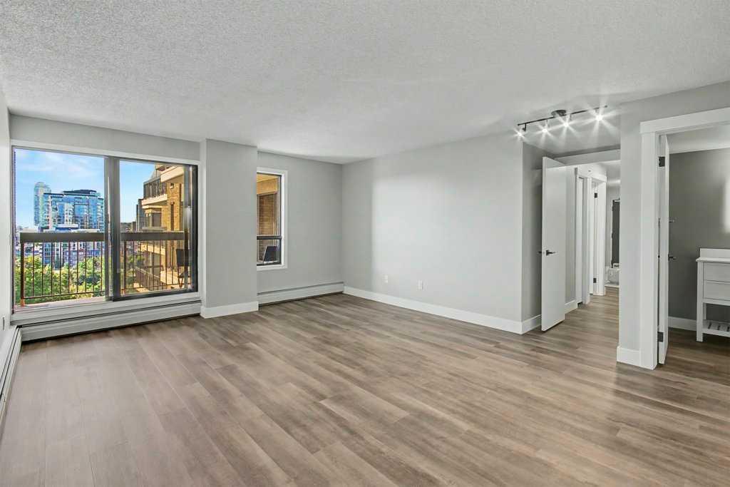 602, 320 Meredith Road NE